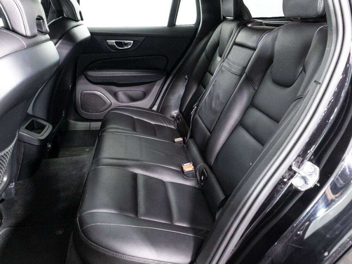 Купить Volvo V60, 2018, 223 990 км.. Фото: #9
