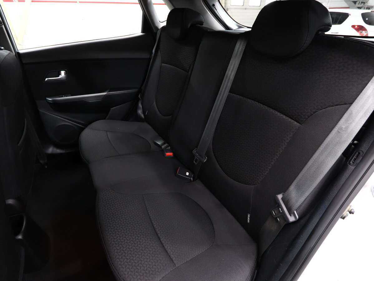 Купить Kia Rio, 2015, 59 140 км.. Фото: #9