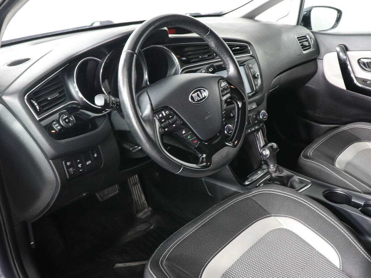 Купить Kia Ceed, 2018, 72 539 км.. Фото: #8