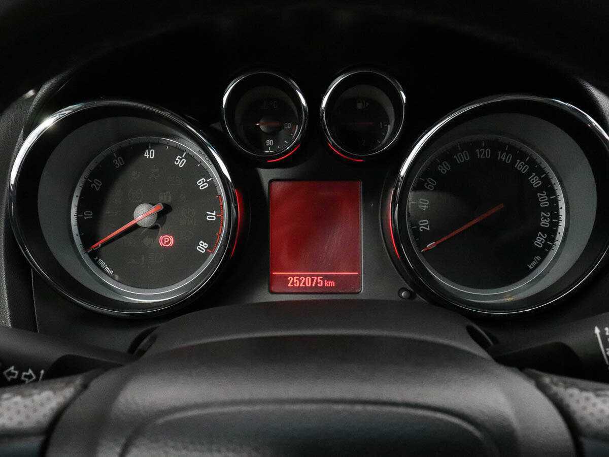 Купить Opel Astra, 2012, 252 065 км.. Фото: #11