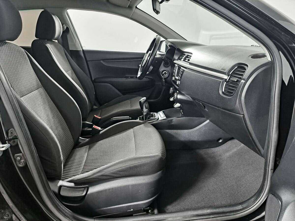 Купить Kia Rio, 2017, 81 921 км.. Фото: #8