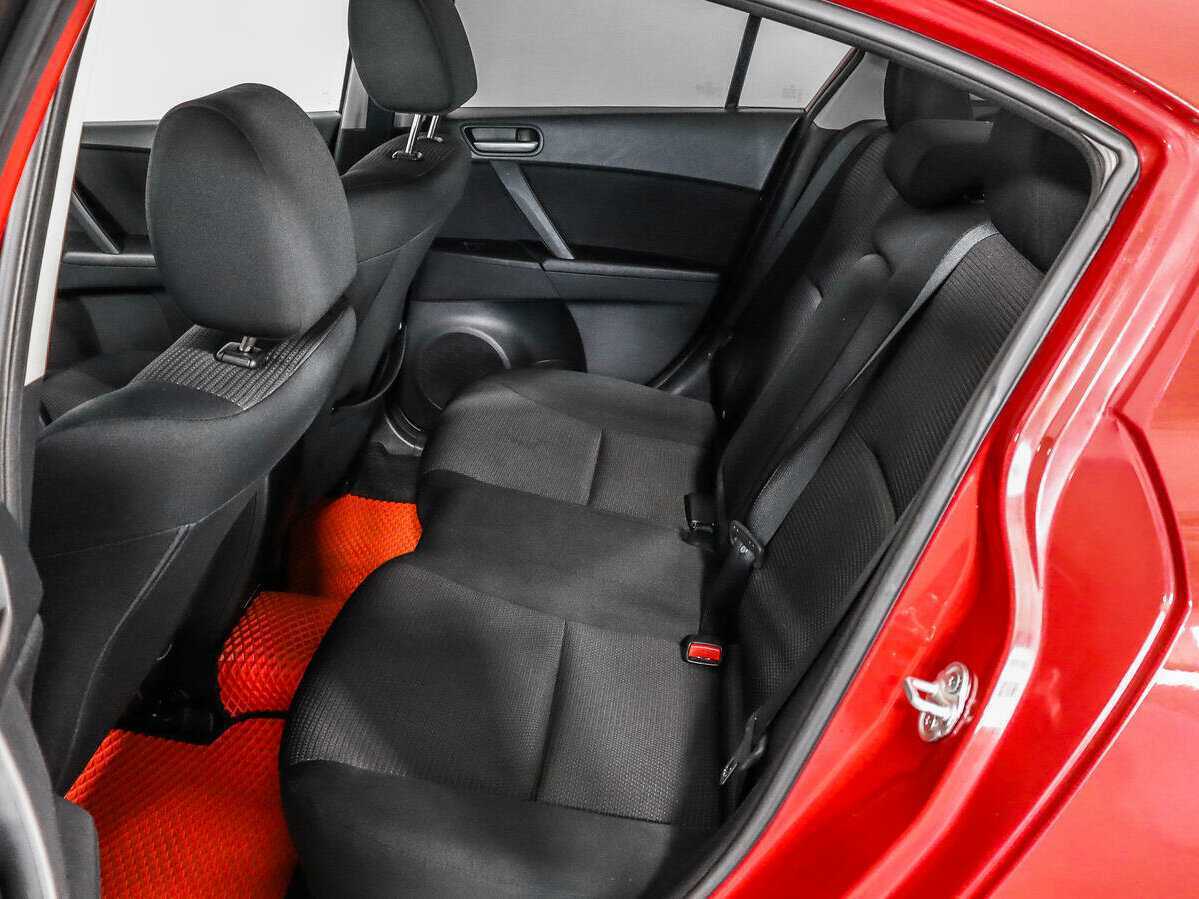 Купить Mazda 3, 2012, 105 799 км.. Фото: #9