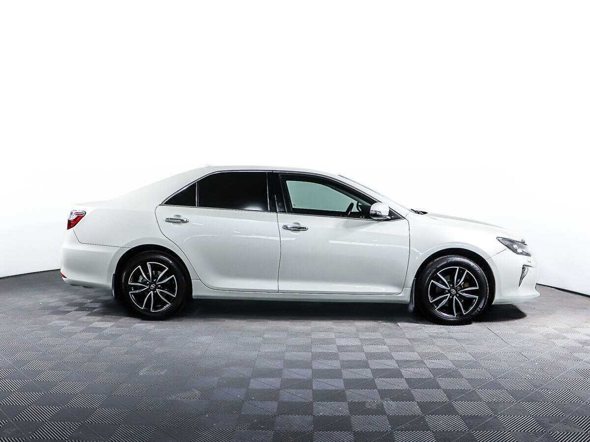 Купить Toyota Camry, 2017, 120 578 км.. Фото: #3