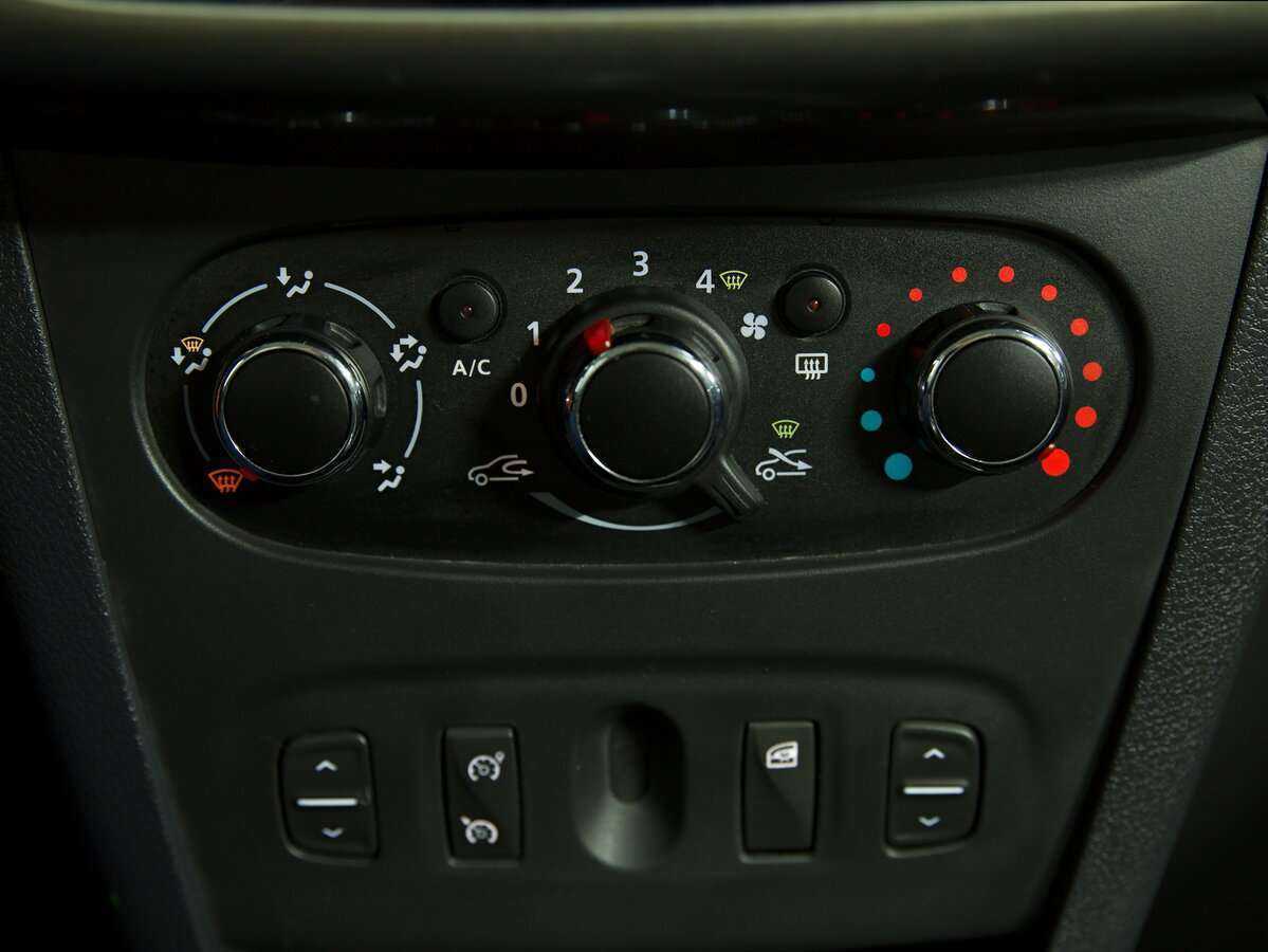 Купить Renault Logan, 2015, 61 049 км.. Фото: #12