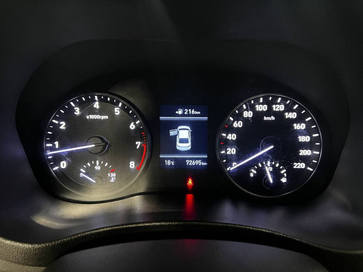 Купить Hyundai Solaris, 2019, 72 695 км.. Фото: #12