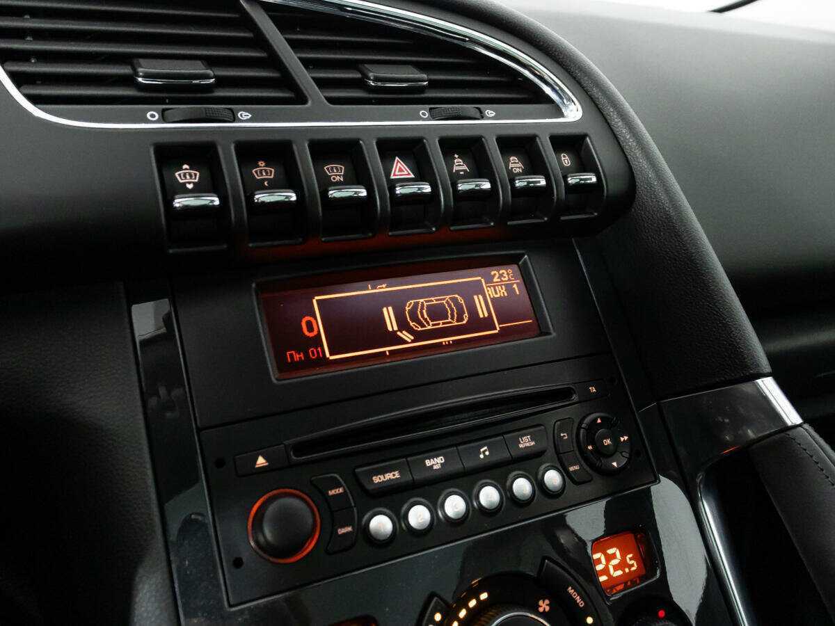 Купить Peugeot 3008, 2013, 100 907 км.. Фото: #14