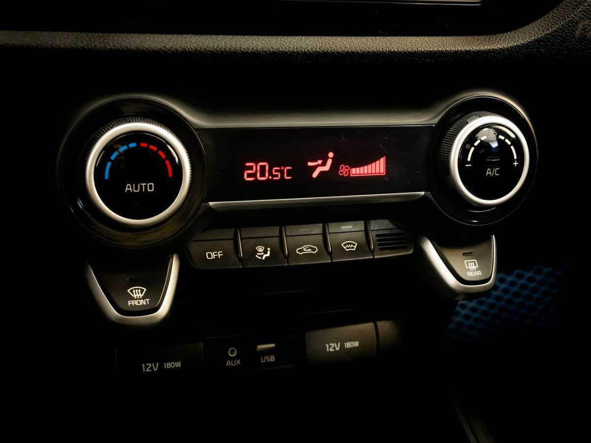 Купить Kia Rio, 2018, 83 940 км.. Фото: #10