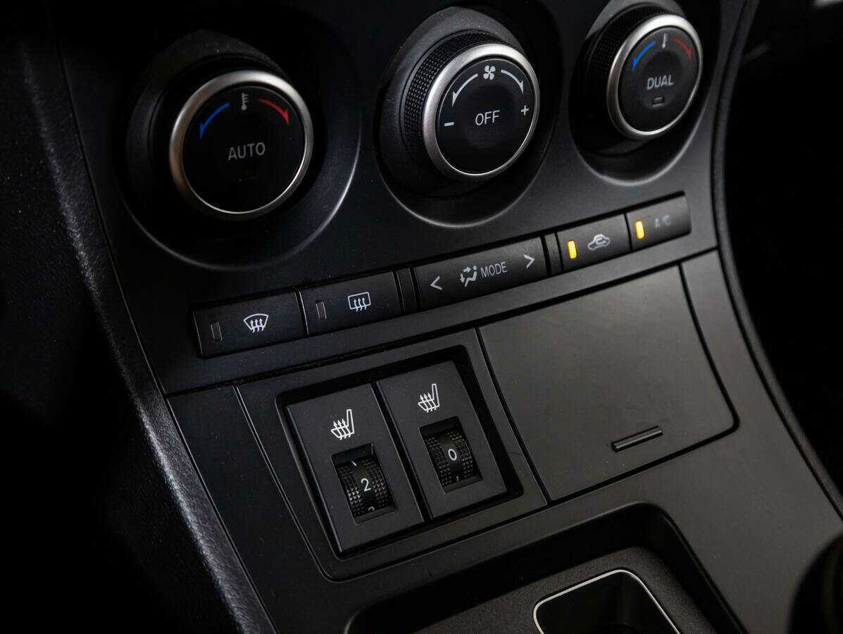 Купить Mazda 3, 2012, 231 590 км.. Фото: #15