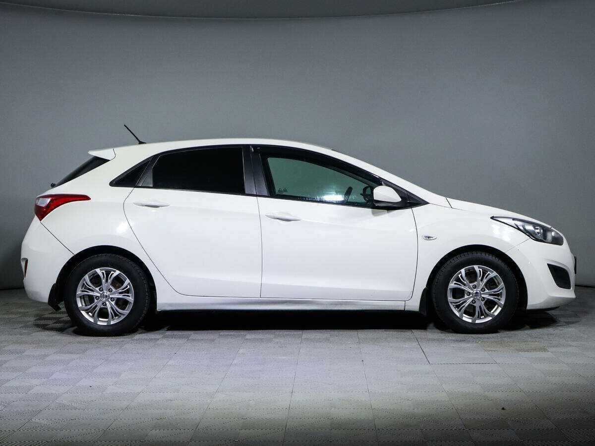 Купить Hyundai i30, 2013, 218 378 км.. Фото: #3