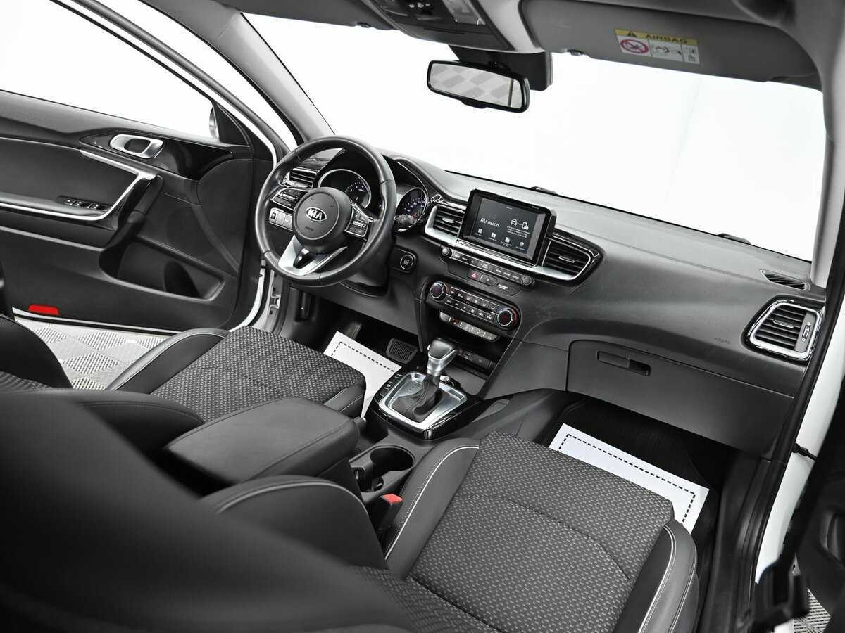 Купить Kia Ceed, 2019, 122 000 км.. Фото: #8