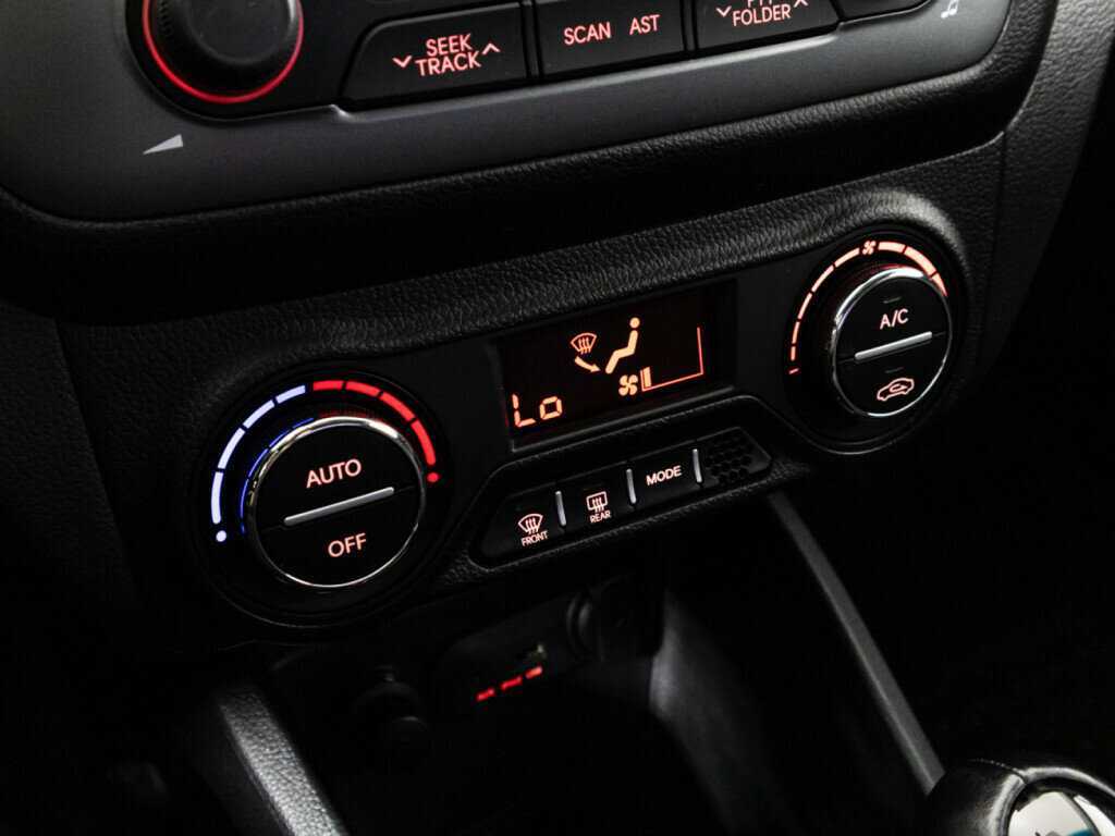 Купить Kia Rio, 2015, 101 000 км.. Фото: #14