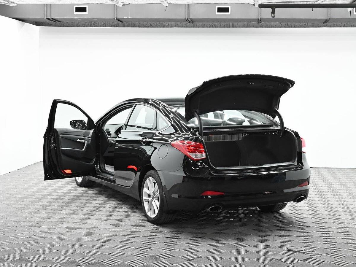 Купить Hyundai i40, 2015, 196 000 км.. Фото: #4