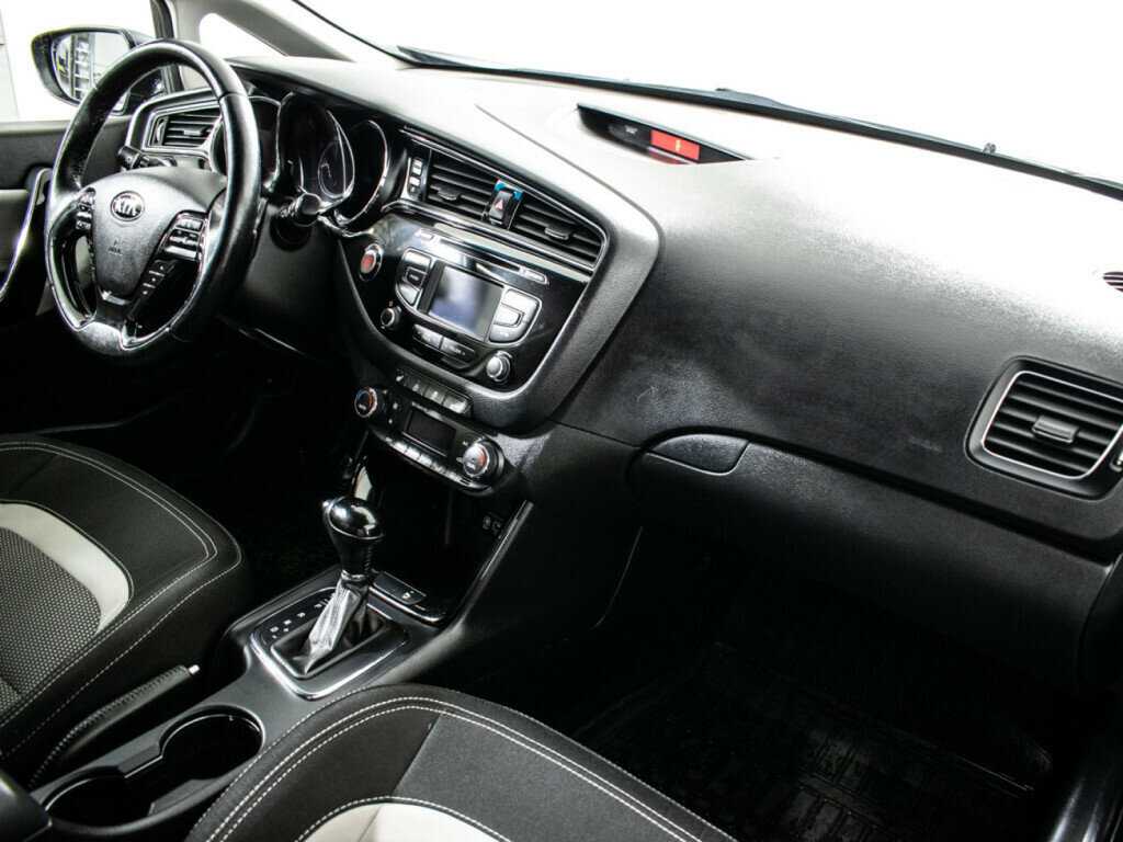 Купить Kia Ceed, 2016, 148 300 км.. Фото: #3