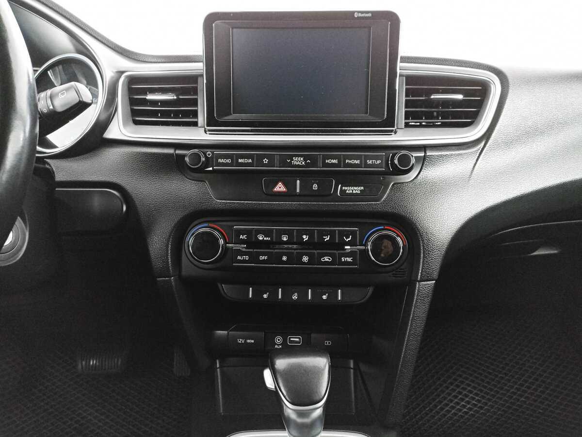 Купить Kia Ceed, 2018, 138 129 км.. Фото: #12