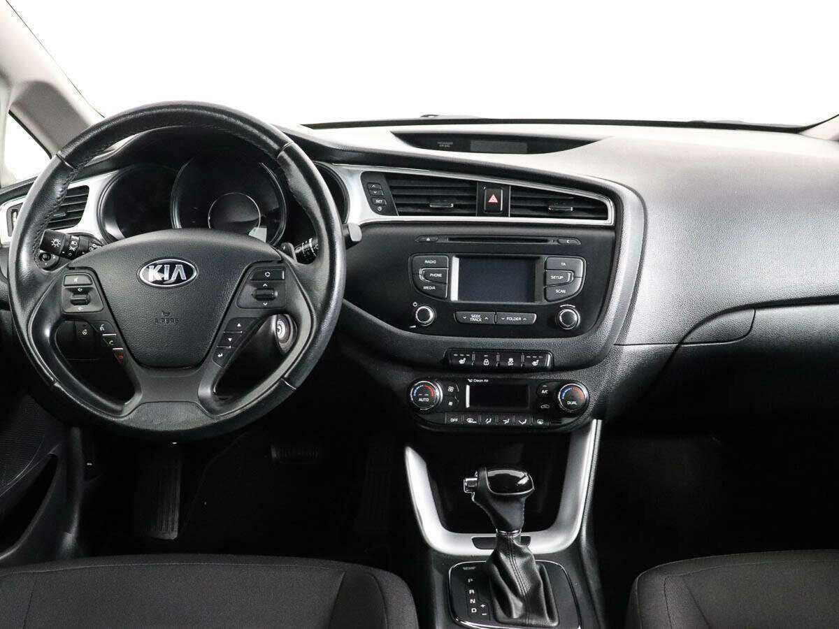 Купить Kia Ceed, 2017, 88 000 км.. Фото: #9