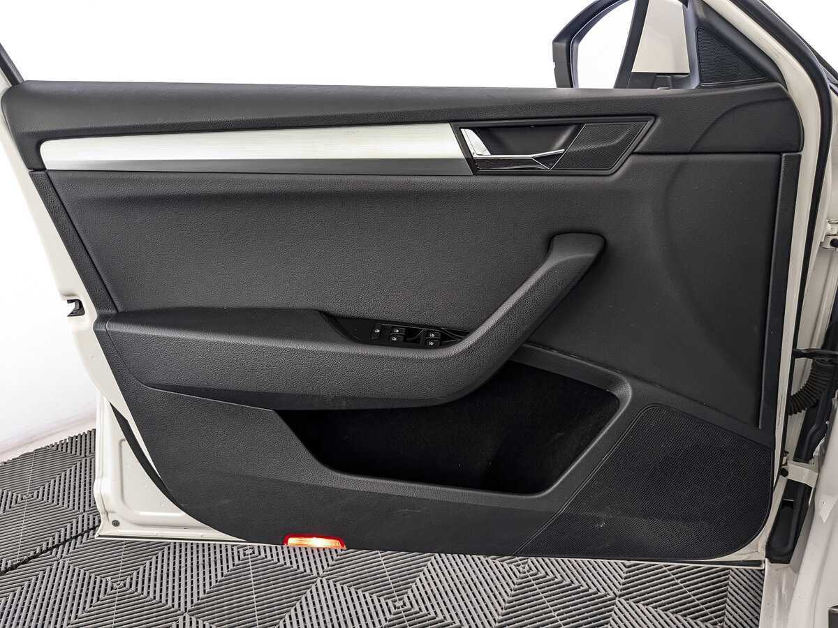 Купить Skoda Superb, 2017, 176 655 км.. Фото: #13