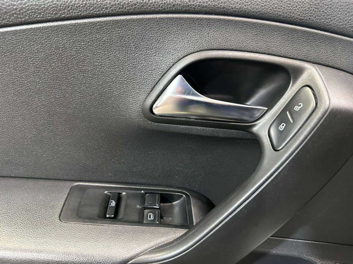 Купить Volkswagen Polo, 2019, 57 790 км.. Фото: #13