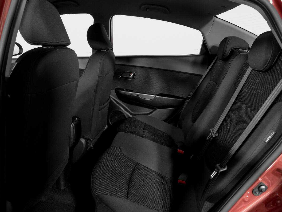 Купить Kia Rio, 2013, 140 664 км.. Фото: #9