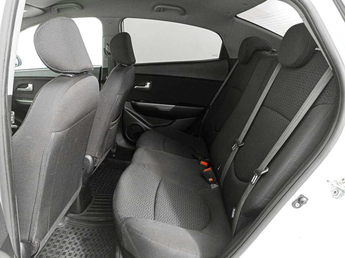 Купить Kia Rio, 2014, 189 716 км.. Фото: #11