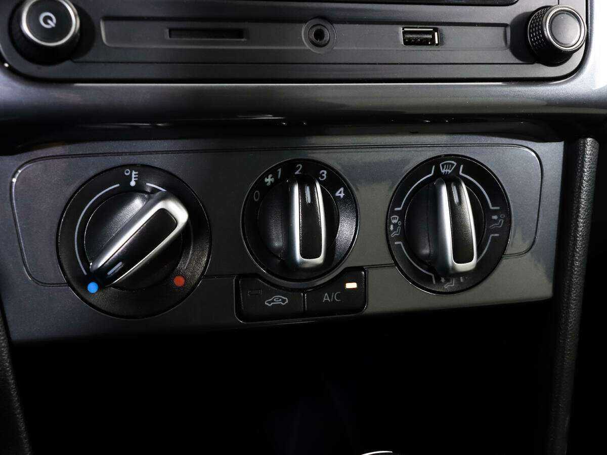 Купить Volkswagen Polo, 2020, 140 634 км.. Фото: #14