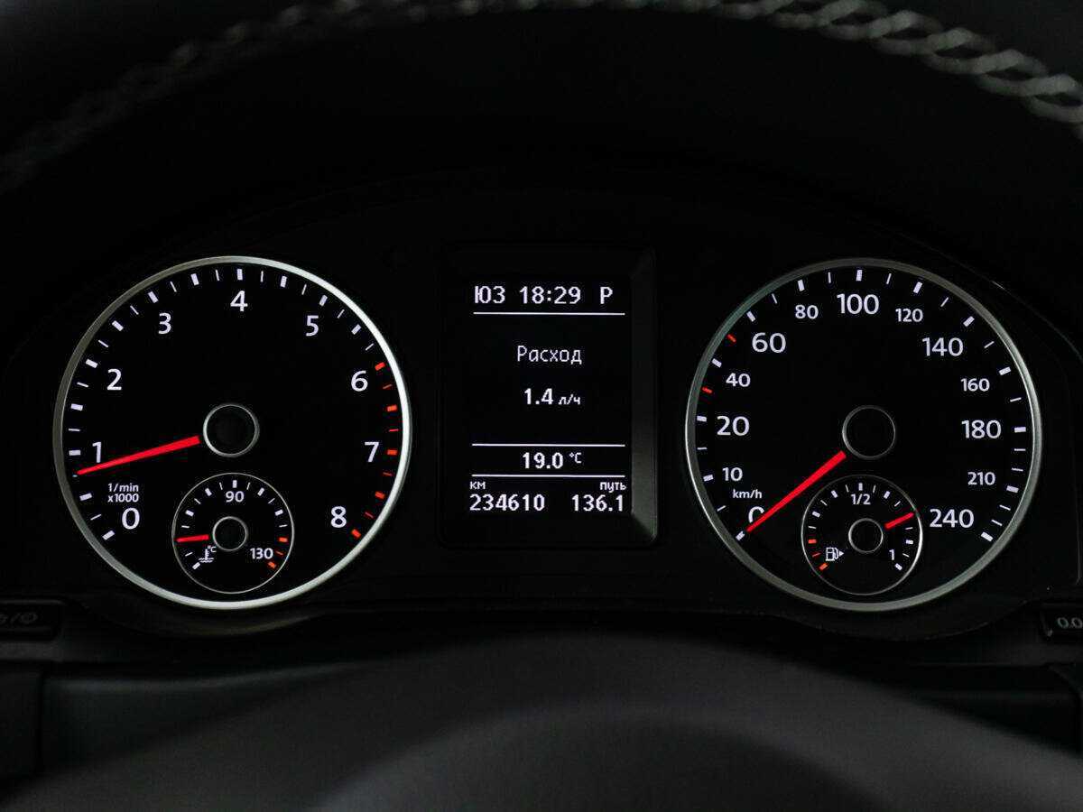 Купить Volkswagen Tiguan, 2015, 234 604 км.. Фото: #11