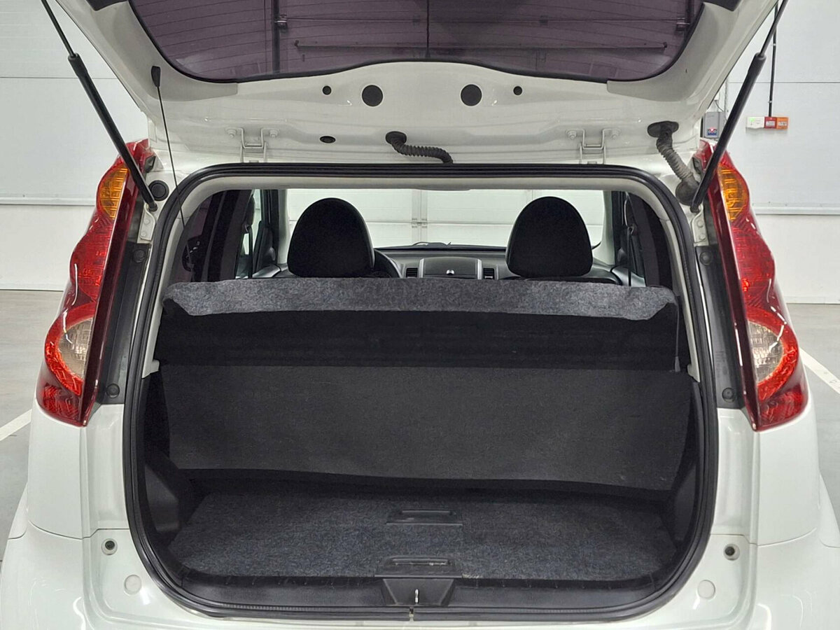 Купить Nissan Note, 2012, 188 093 км.. Фото: #9