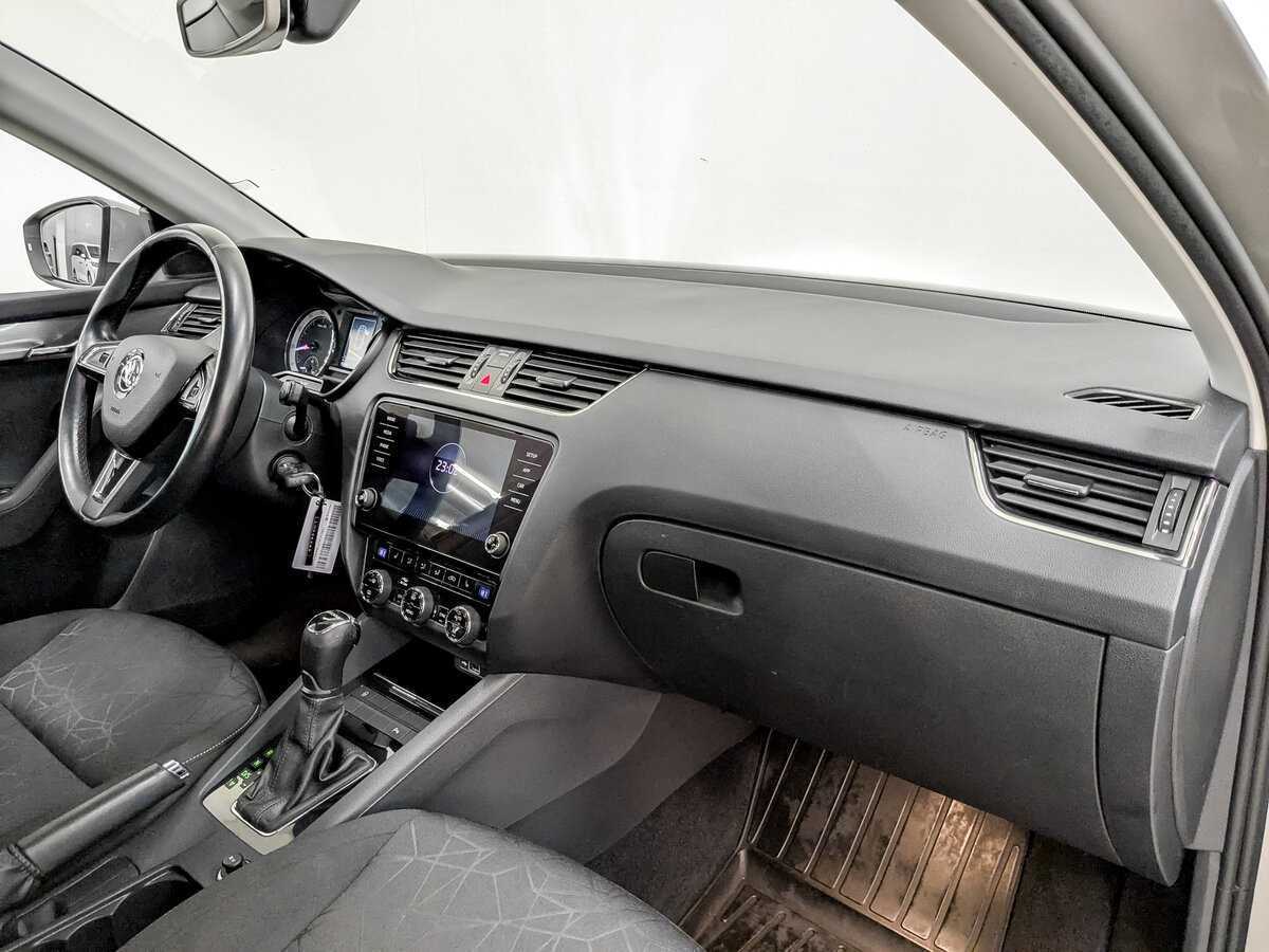 Купить Skoda Octavia, 2020, 95 429 км.. Фото: #10
