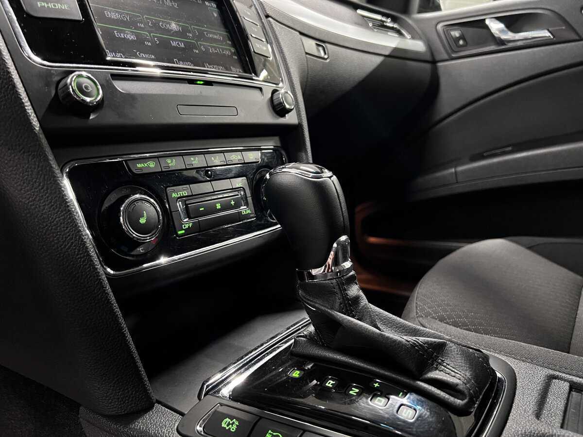 Купить Skoda Superb, 2013, 151 701 км.. Фото: #18