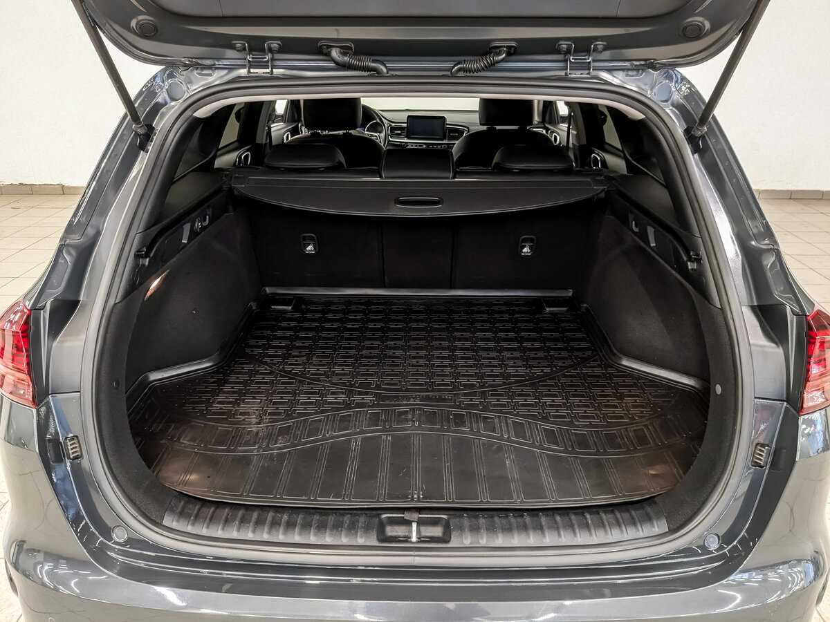 Купить Kia Ceed, 2019, 92 000 км.. Фото: #9