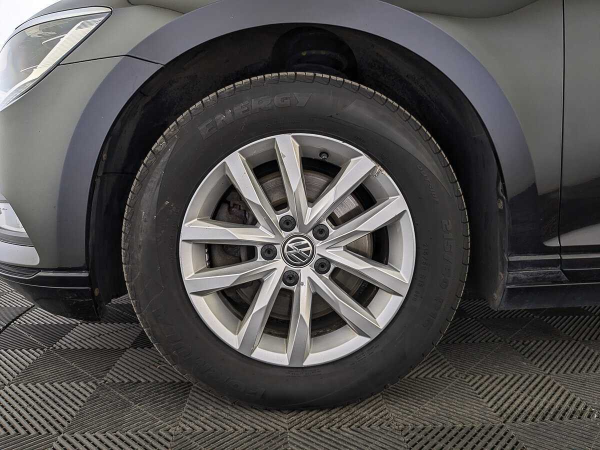 Купить Volkswagen Passat, 2016, 135 253 км.. Фото: #17