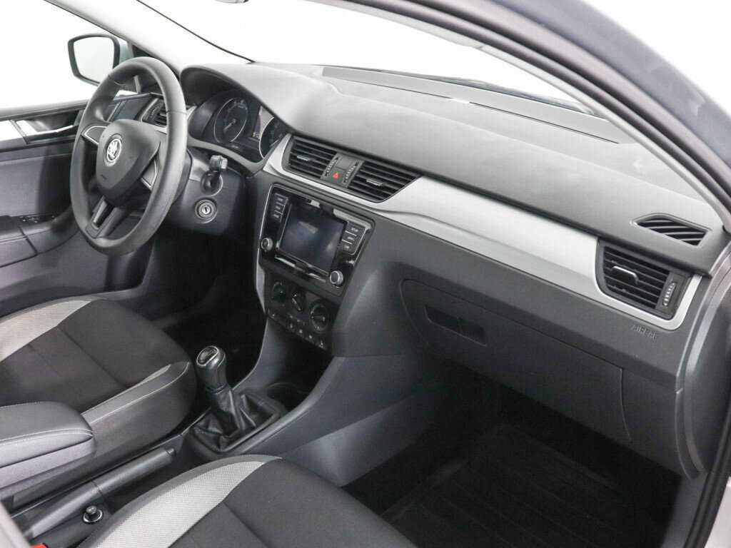 Купить Skoda Rapid, 2018, 127 499 км.. Фото: #9