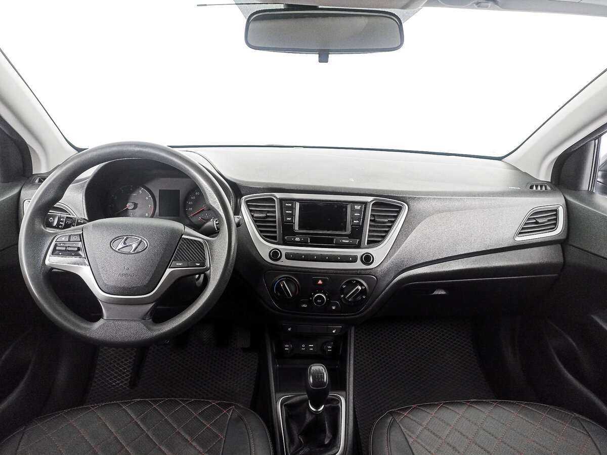 Купить Hyundai Solaris, 2018, 116 302 км.. Фото: #11