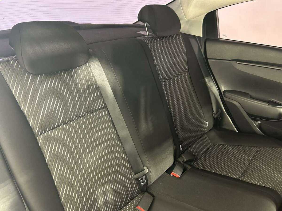 Купить Kia Rio, 2018, 39 716 км.. Фото: #14