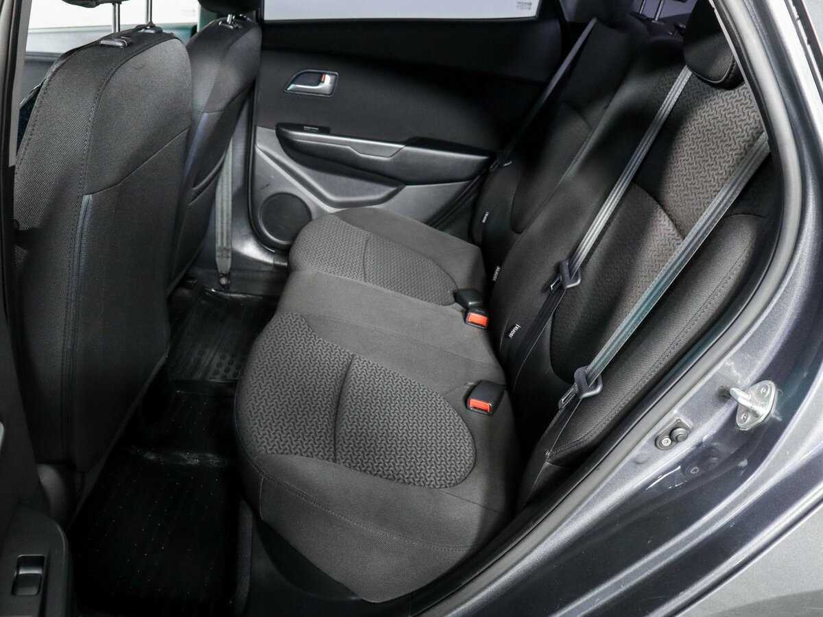 Купить Kia Rio, 2012, 211 000 км.. Фото: #5