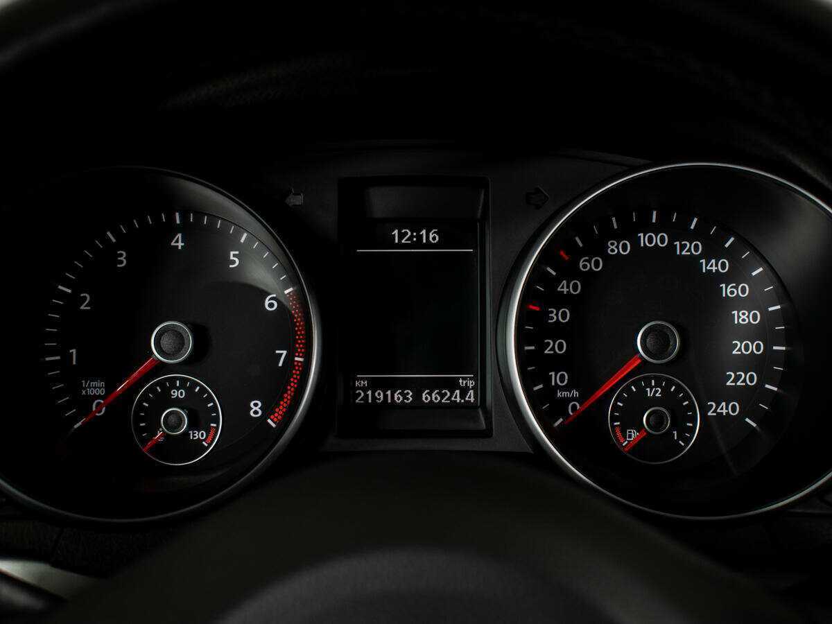 Купить Volkswagen Golf, 2012, 219 160 км.. Фото: #9