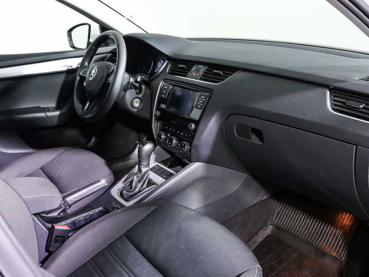 Купить Skoda Octavia, 2019, 76 249 км.. Фото: #8
