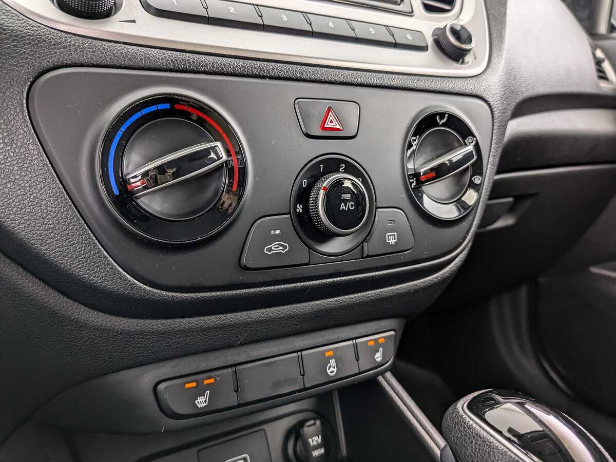 Купить Hyundai Solaris, 2019, 46 124 км.. Фото: #16