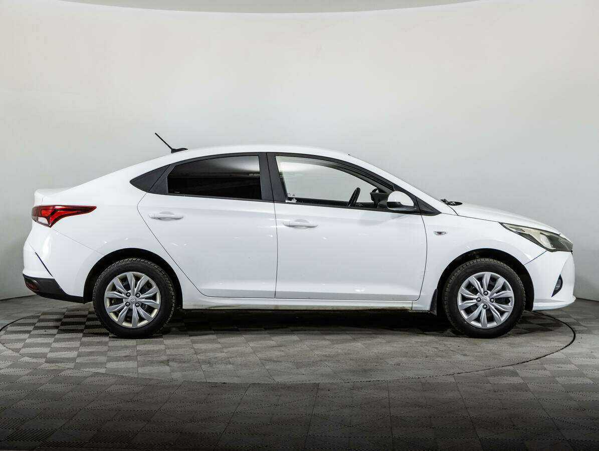 Купить Hyundai Solaris, 2020, 131 339 км.. Фото: #3