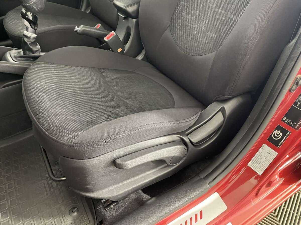 Купить Kia Rio, 2013, 111 326 км.. Фото: #9