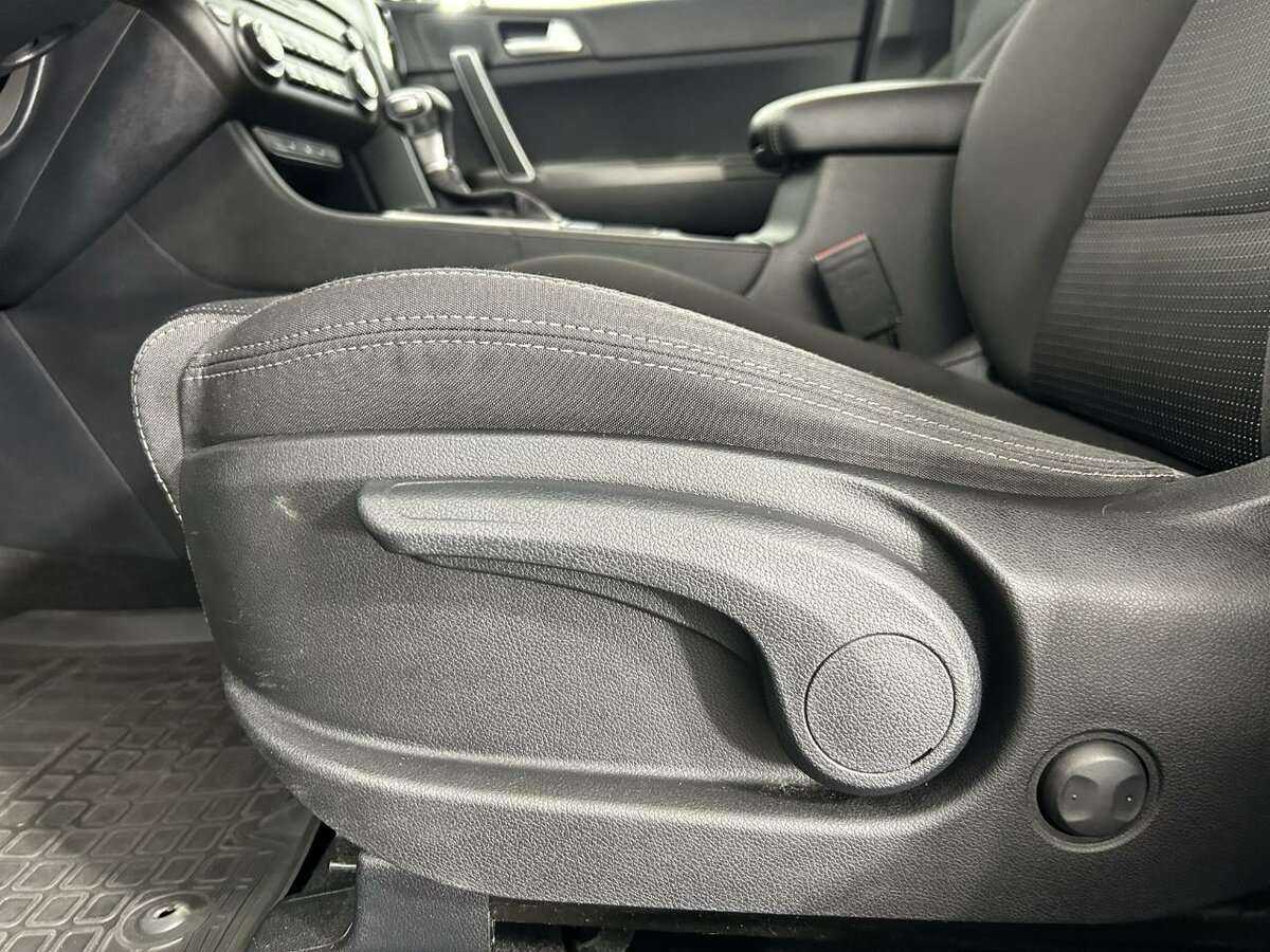 Купить Kia Sportage, 2016, 124 198 км.. Фото: #9