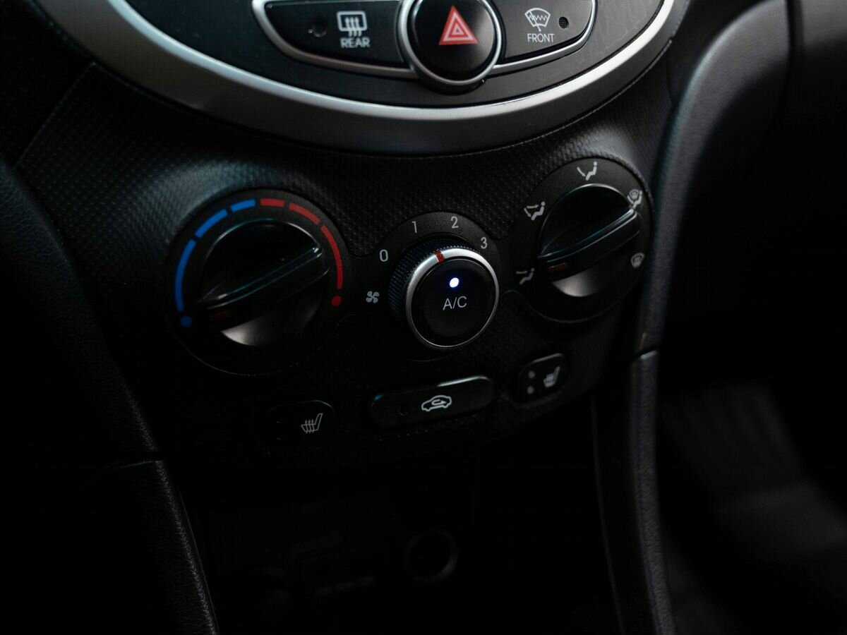 Купить Hyundai Solaris, 2013, 117 000 км.. Фото: #19