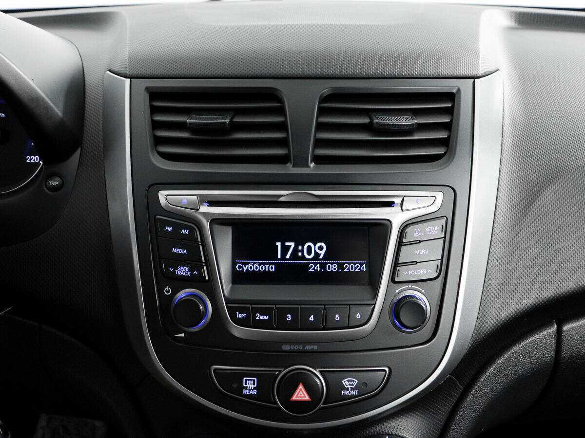 Купить Hyundai Solaris, 2016, 202 090 км.. Фото: #12