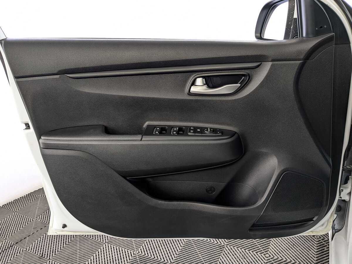 Купить Kia Rio, 2018, 121 000 км.. Фото: #18