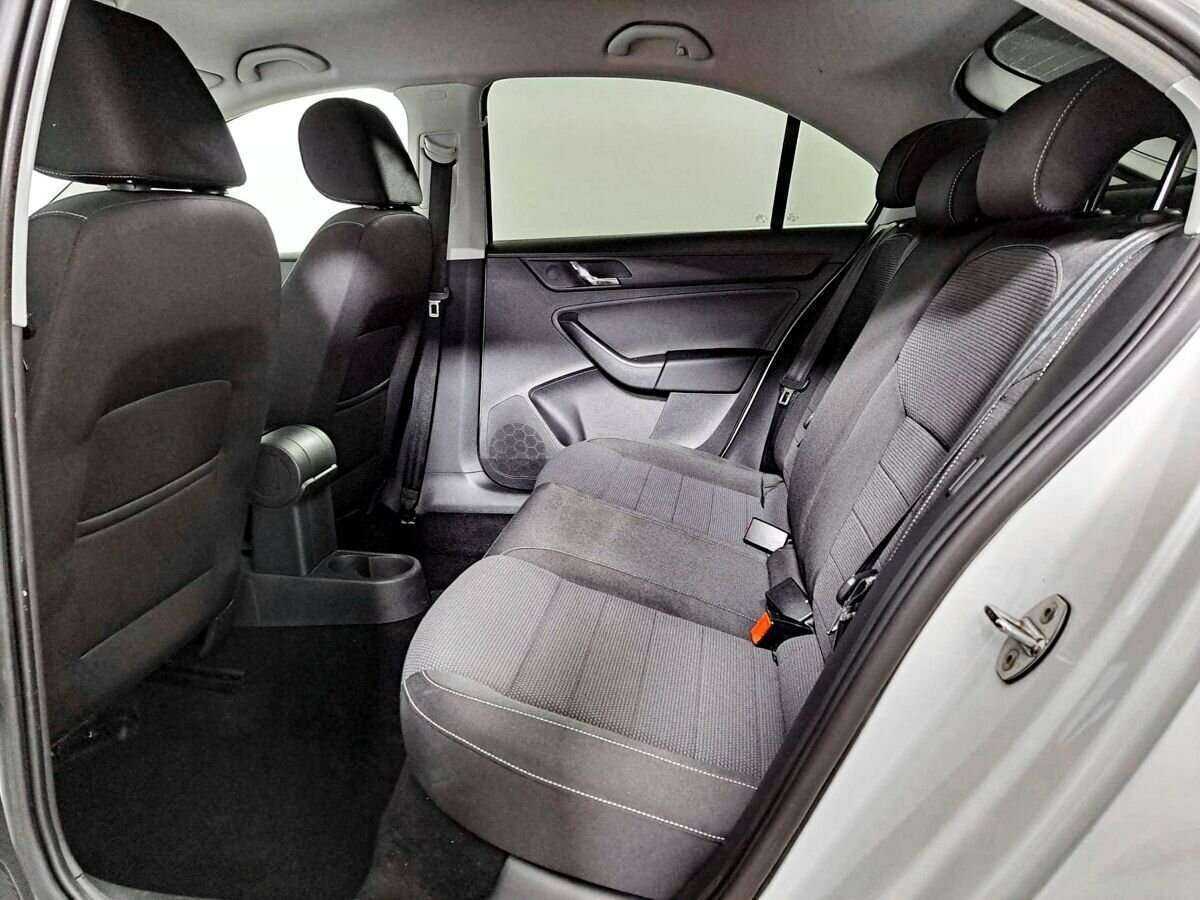 Купить Skoda Rapid, 2014, 95 800 км.. Фото: #6