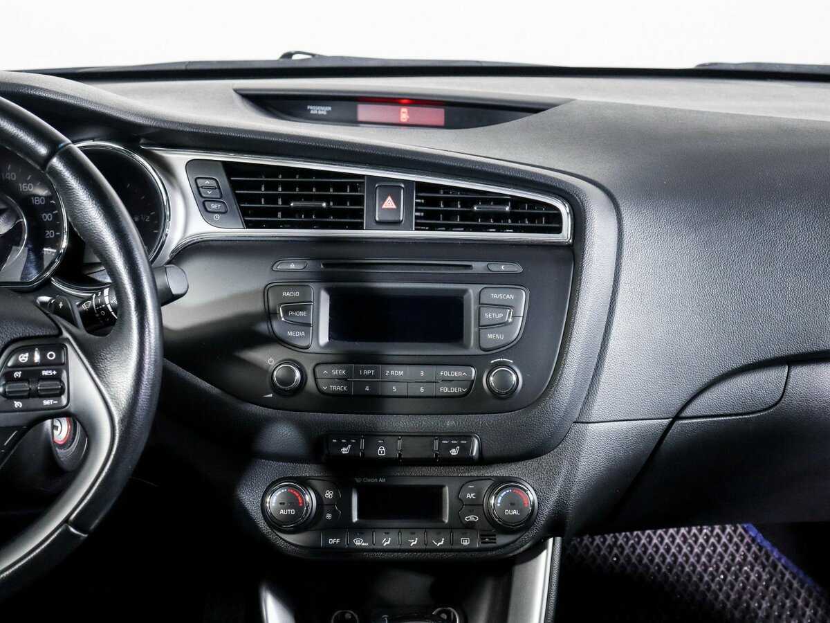 Купить Kia Ceed, 2016, 67 931 км.. Фото: #9