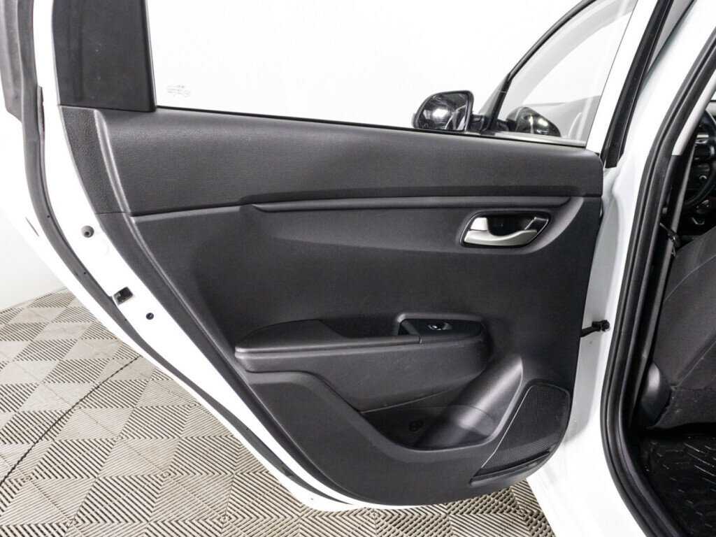 Купить Kia Rio, 2020, 119 129 км.. Фото: #24