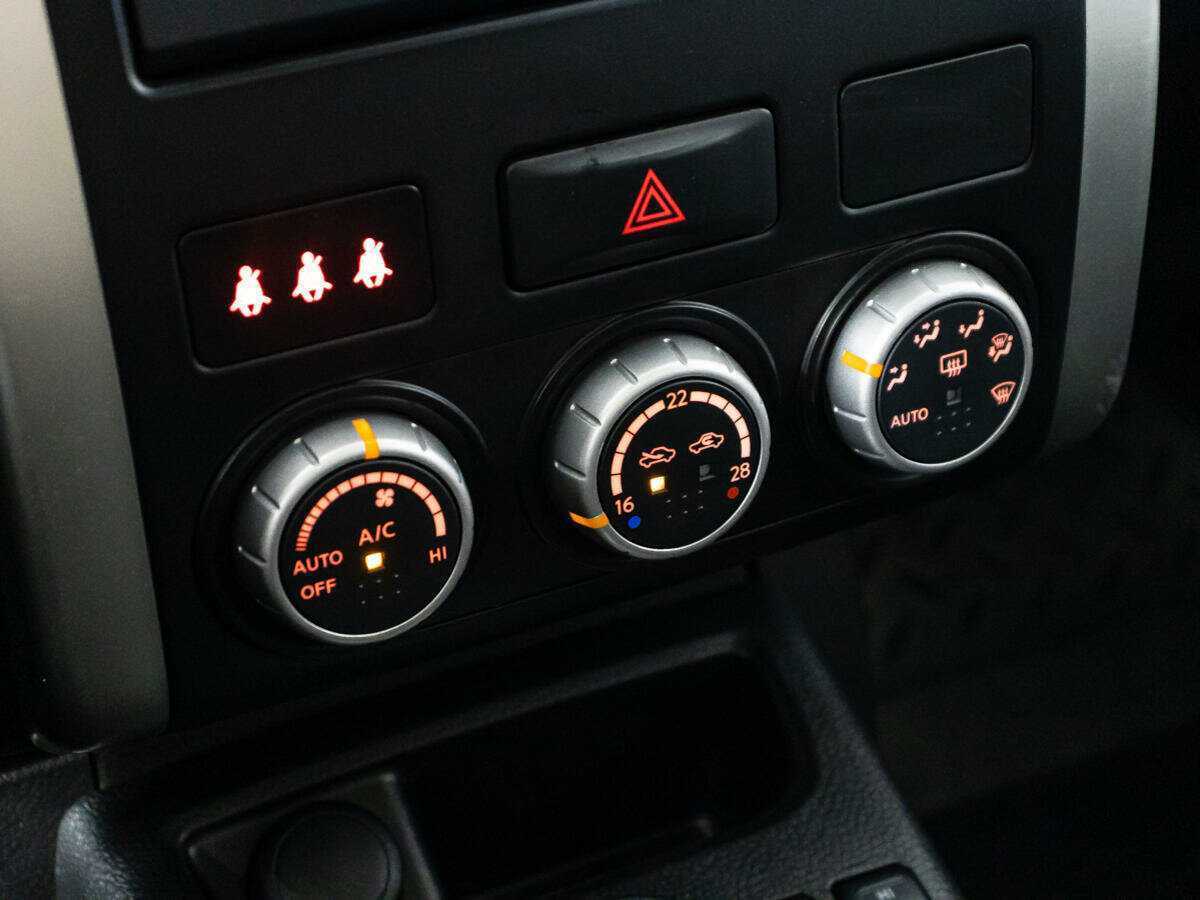 Купить Nissan X-Trail, 2012, 199 193 км.. Фото: #14