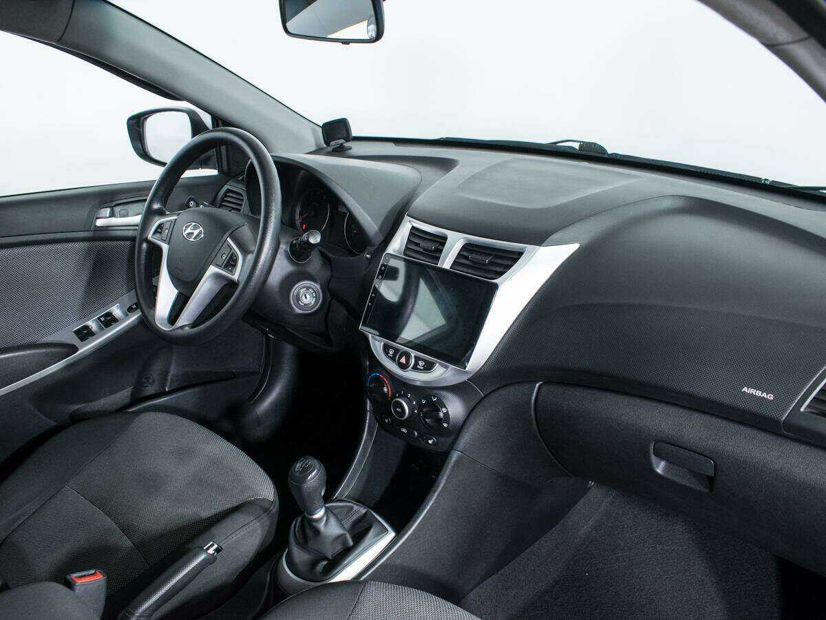 Купить Hyundai Solaris, 2012, 54 010 км.. Фото: #8