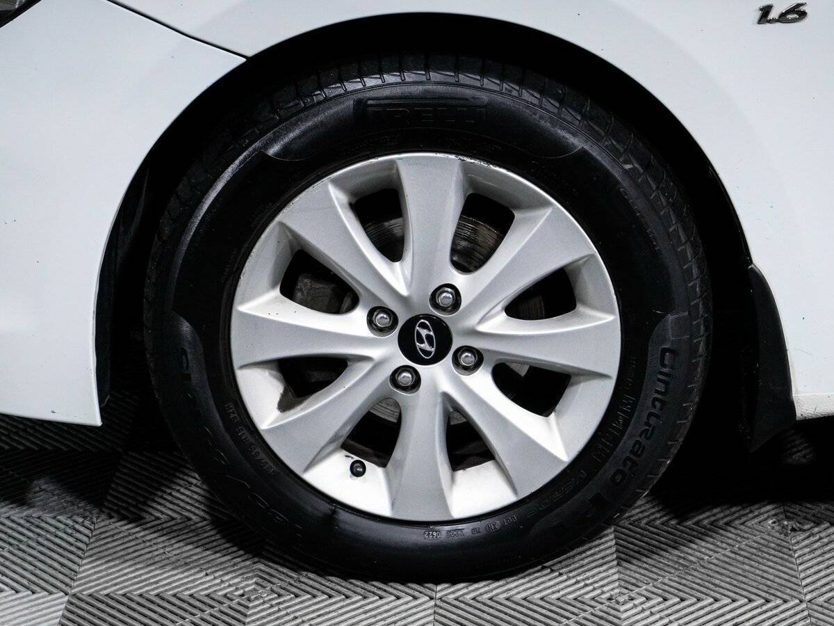 Купить Hyundai Solaris, 2016, 236 209 км.. Фото: #14