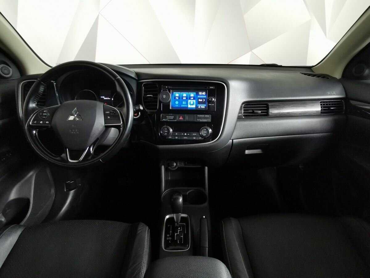 Купить Mitsubishi Outlander, 2016, 172 740 км.. Фото: #9